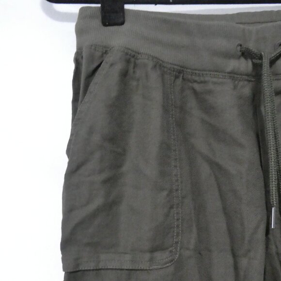 COMMUNITY - Aritzia | xs - extra small | Olive Green Cargo Joggers | NWOT - Picture 3 of 16